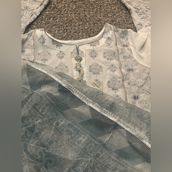 Pakistani Indian dress - Picture 5 of 7